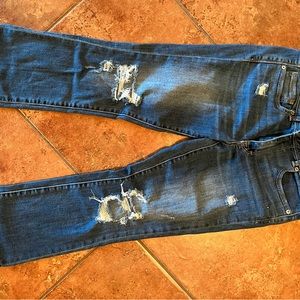 American Eagle medium wash destroyed Capris